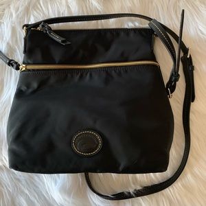 Dooney & Bourke Nylon Crossbody Bag Black EUC